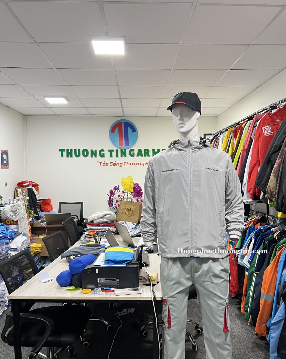 Xưởng may Thượng Tín - Sản xuất áo khoác đồng phục giá rẻ nhất