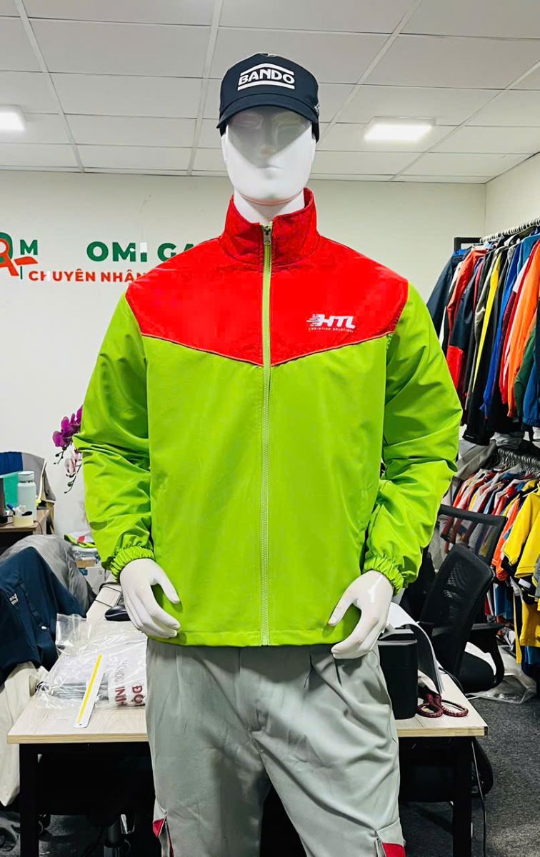 Xưởng may áo gió giá rẻ theo yêu cầu cho mọi doanh nghiệp