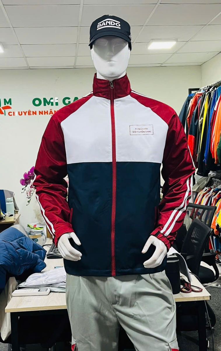 Xưởng may áo gió giá rẻ theo yêu cầu cho mọi doanh nghiệp